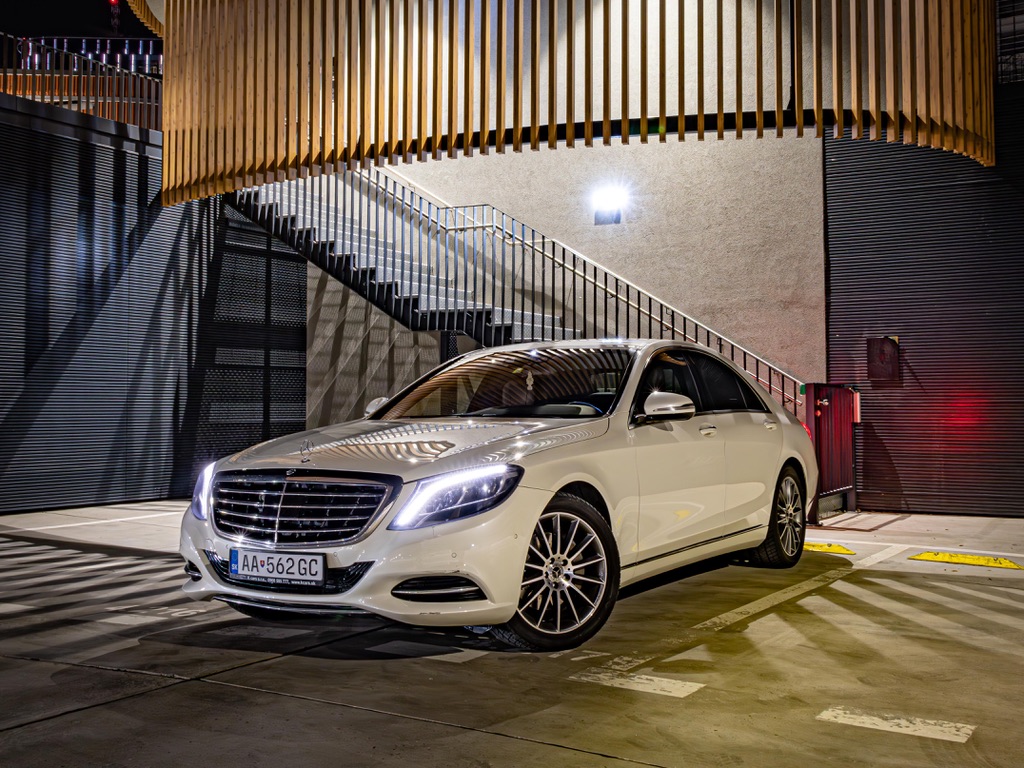 Mercedes-Benz S-Class - Front